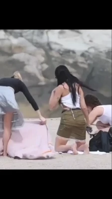 Dua Lipa [ dua-lipa ] - Just buy a new top