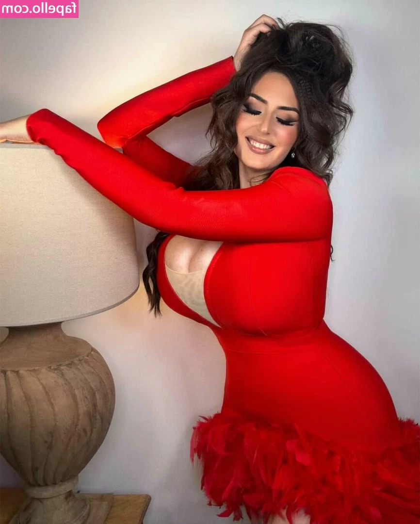 Chiaramazzola90 [ chiaramazzola90-1 ] - Topless on Tuesday