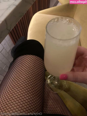 dddicarlo69 - Pussy Juice sweet taste   I cum in your mouth not on your hand