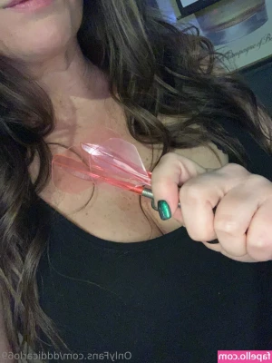 dddicarlo69 - Soaking pussy after an amazing orgasm 🤤