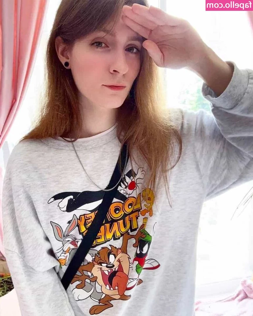 RebiSenpai - College trans girl has the biggest cock in her sorority, check her