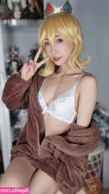 MikanCos - On my knees and begging