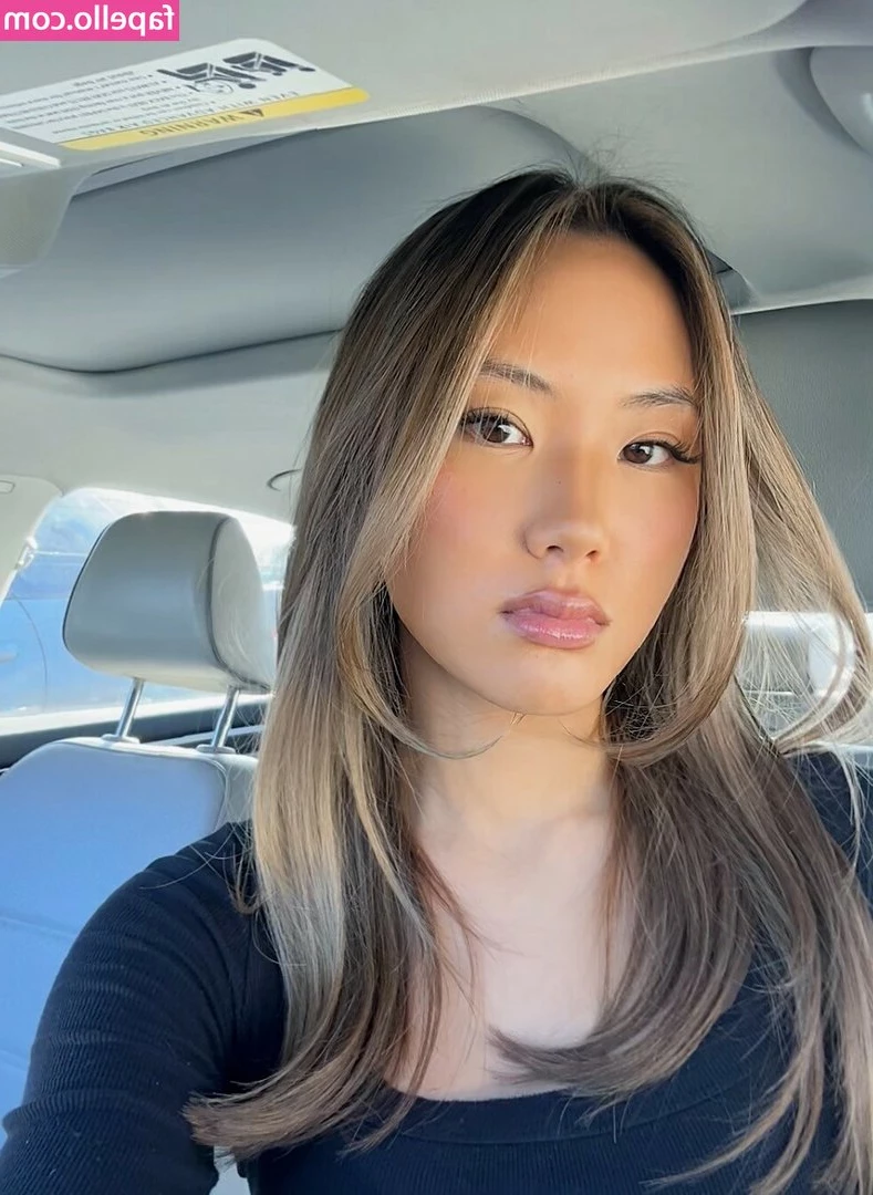 Evelynohj - Hoje acordei safadinha   A primeira coisa que fiz foi usar meu