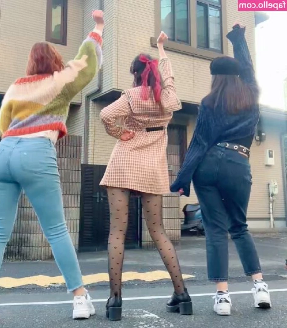 Tokidoki Traveller [ tokidoki-traveller ] - About to do a zoom call