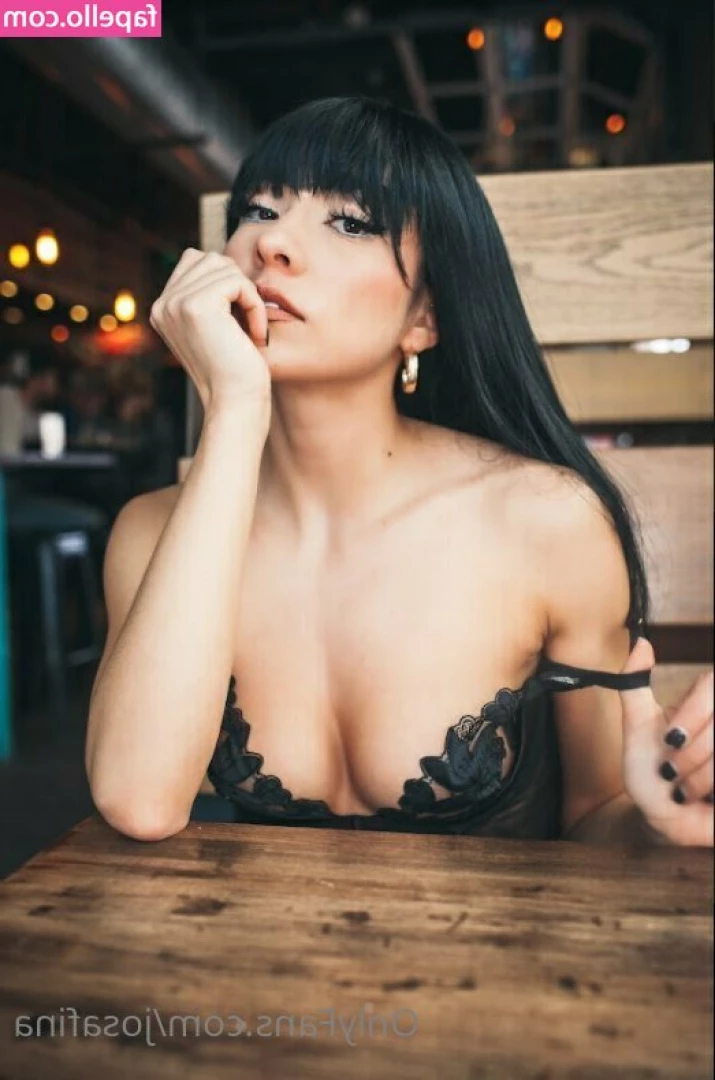 josafina - eu estava com muito tesão no cuzinho hoje   não resisti e gravei