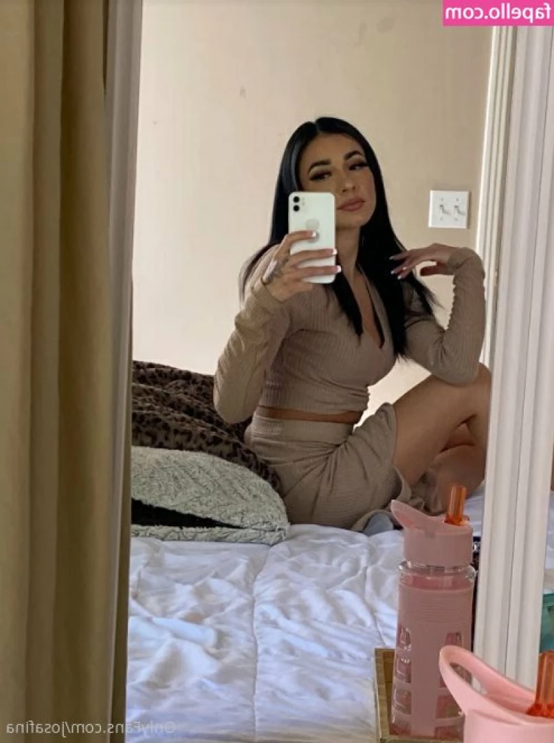 josafina - Big brown eyes