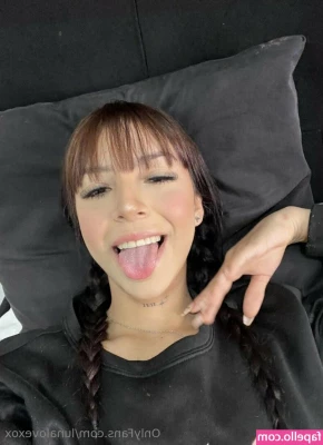 Jessica Isabella [ jessica-isabella ] - A 👸🏼 and her throne 🫦