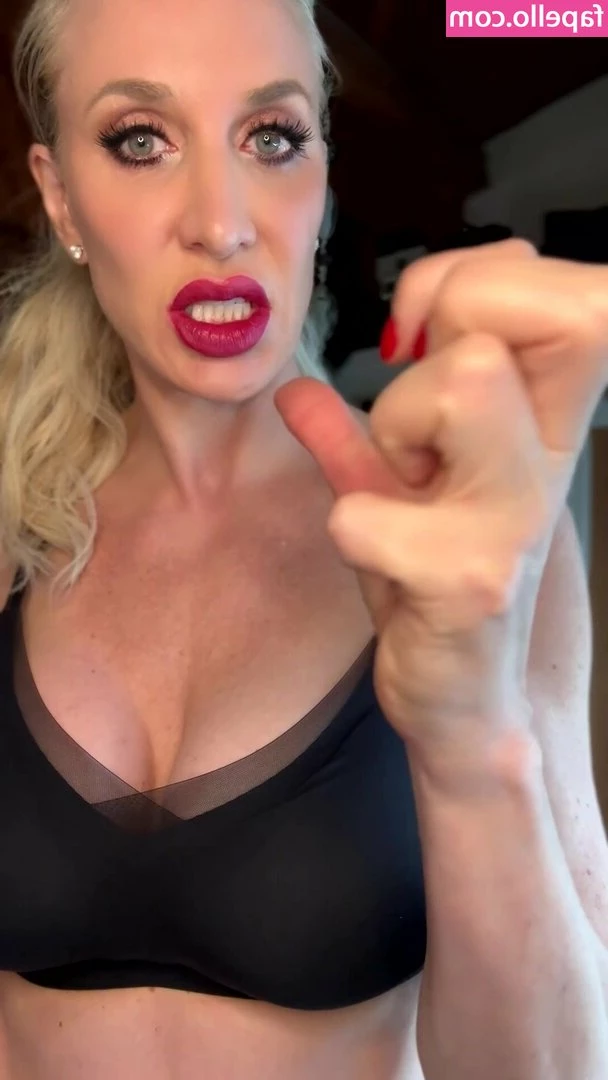 goddesssevera2 - Do you guys like this look? 🧐