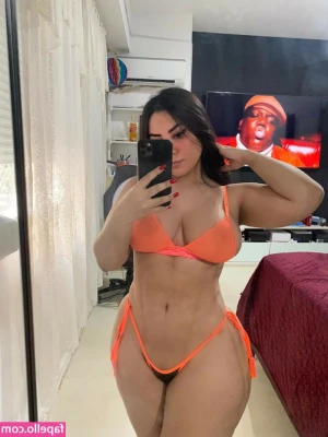 Victoria Matos [ victoria-matos ] - Yeah bend over and let me strech it