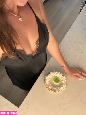 HaleyParkerXO - Reopening my customs. I stopped doing customs a long time ago because