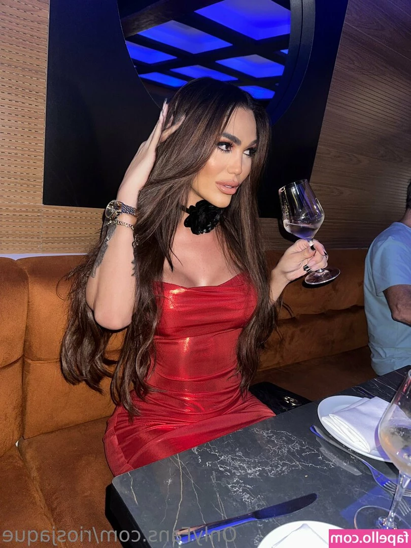 riosjaque - good morning 🥰💕 i feel like i look like a hot mess when i