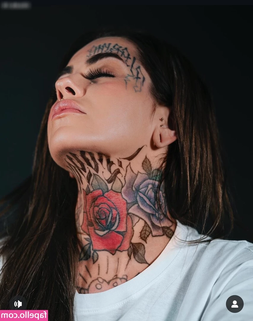 Kennt sie wer [ kennt-sie-wer ] - FREE PROFILE   18yr sexy brunette wanting to have fun w you    my