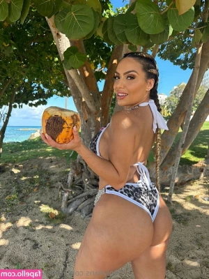 iamaraqueenbae - Im up for anything this morning 🥵