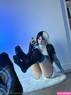 Kennakins - another day another foot pic Kennakins - another day another foot pic