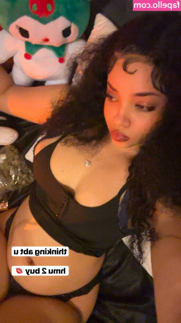 Hldmyblunt [ hldmyblunt-1 ] - Te gustaría ver cómo me lo quito todo ? Háblame al privado 😈💕